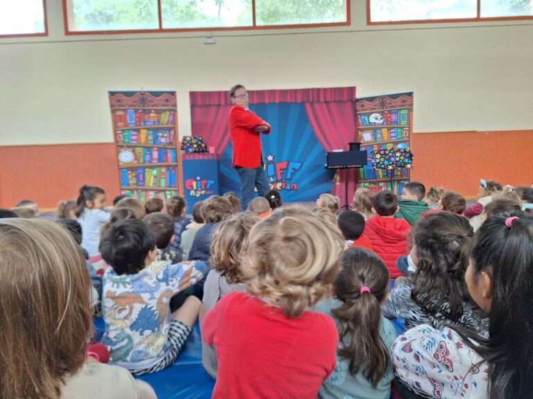 NIÑOS COLE 2